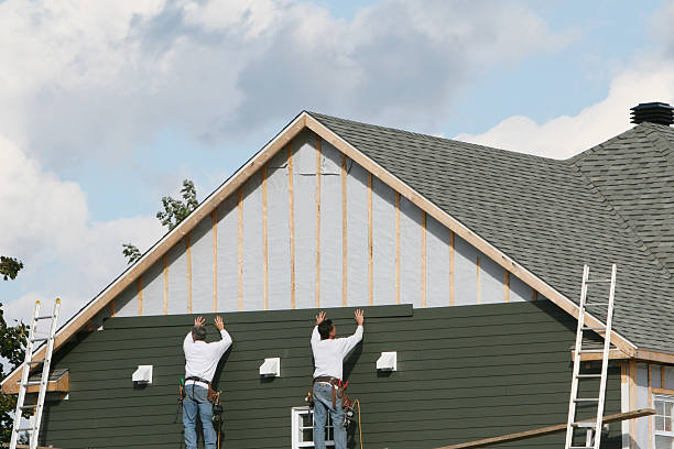 Professional Vinyl Siding technician working in Casstown, OH